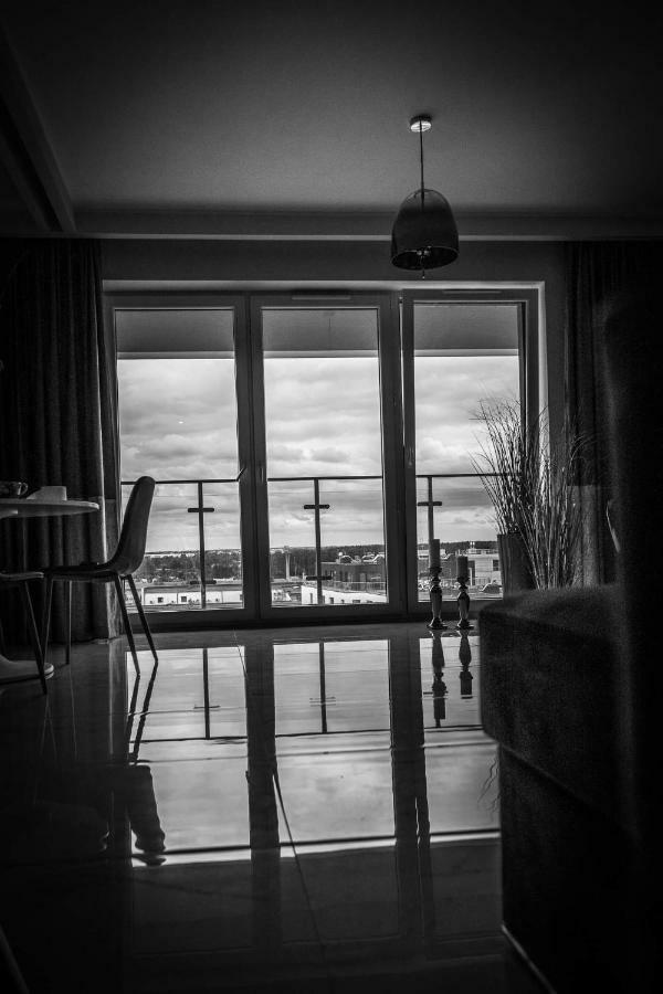 Apartament Marcelin Gold Wes Quality Suite Познань Экстерьер фото